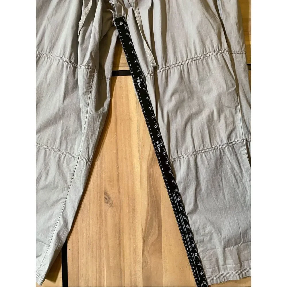 ‎Motherhood Maternity Pants NWT